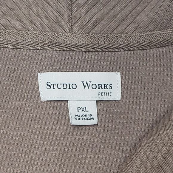 Studio Works Petite XL Tan Pullover Sweater – Collared V-Neck Faux Buckle Detail - Picture 5 of 8